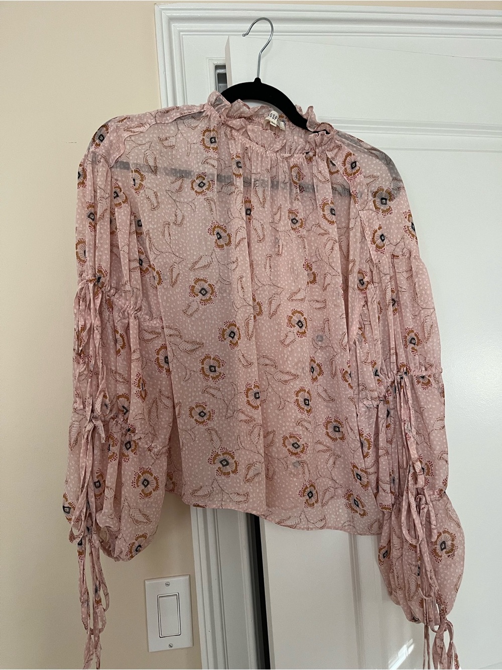 Women's Pink Floral Blouson Sleeve Top